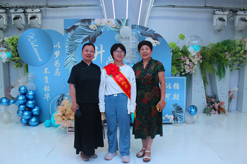 2015年10月2日走进贵州铜仁思南县大坝场玉福临红豆杉基地.JPG