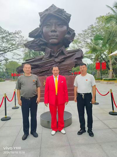 2019年9月13日山东徐瑞海等走进枣庄市山亭区城头镇老年福利院.jpg