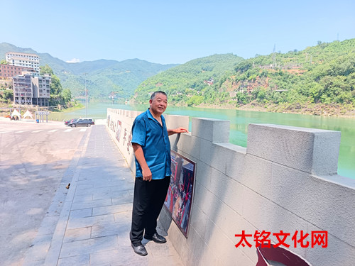 2019年7月16日时代中国网文化艺术团走进莲花池老年公寓新华家园养老院慰问演出.jpg