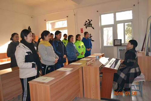 仇芙蓉，为社会培养声乐人才.jpg